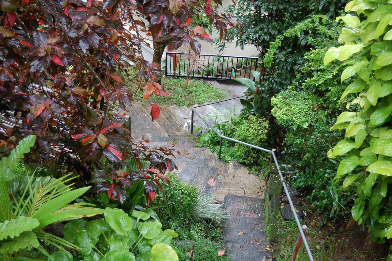 Evergreen Kandy Exteriör bild